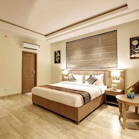 Hotel City Lite Near Igi Airport Nova Deli Exterior foto
